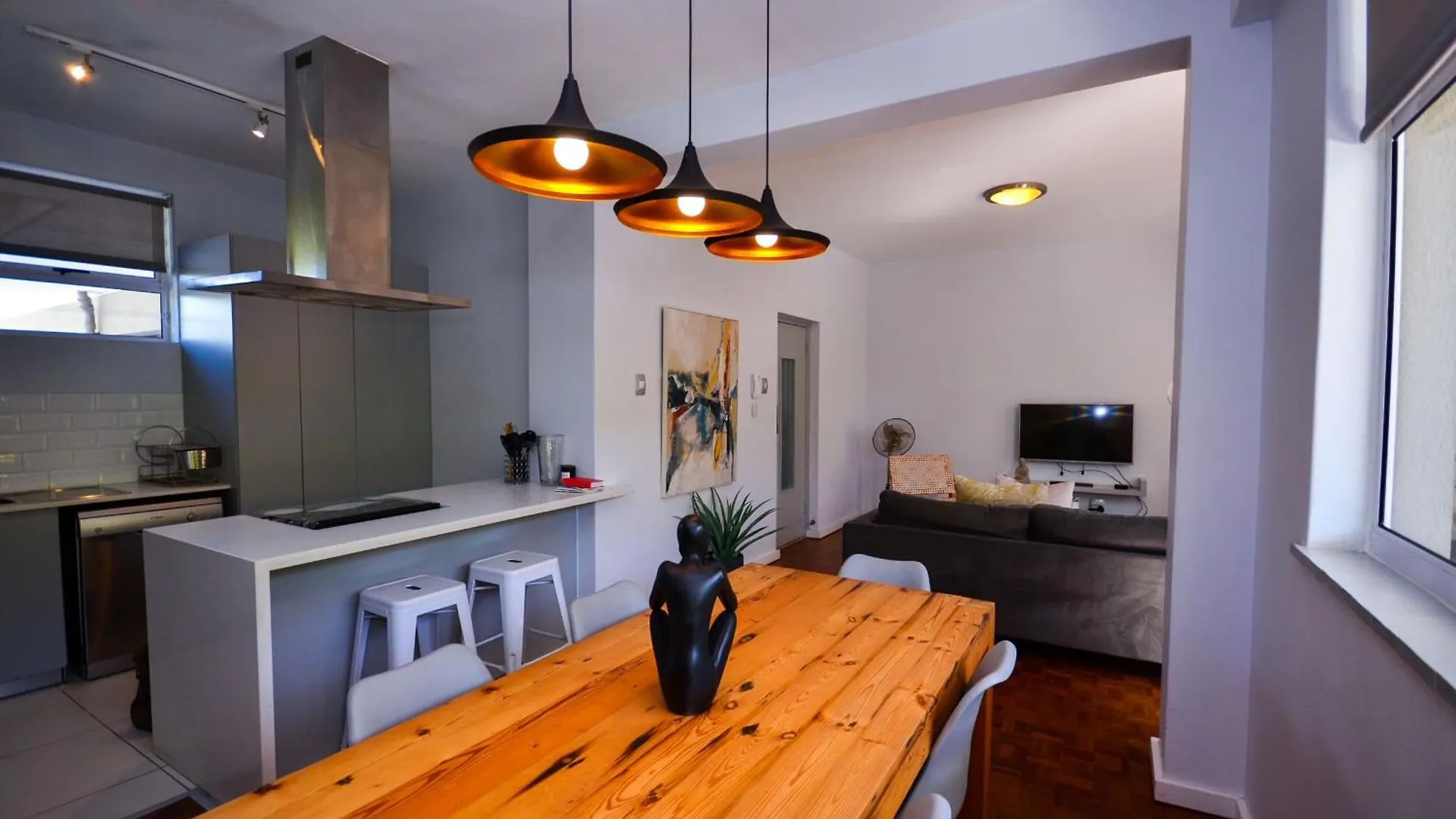 Enjoy Cape Town At Our Green Point Apartment